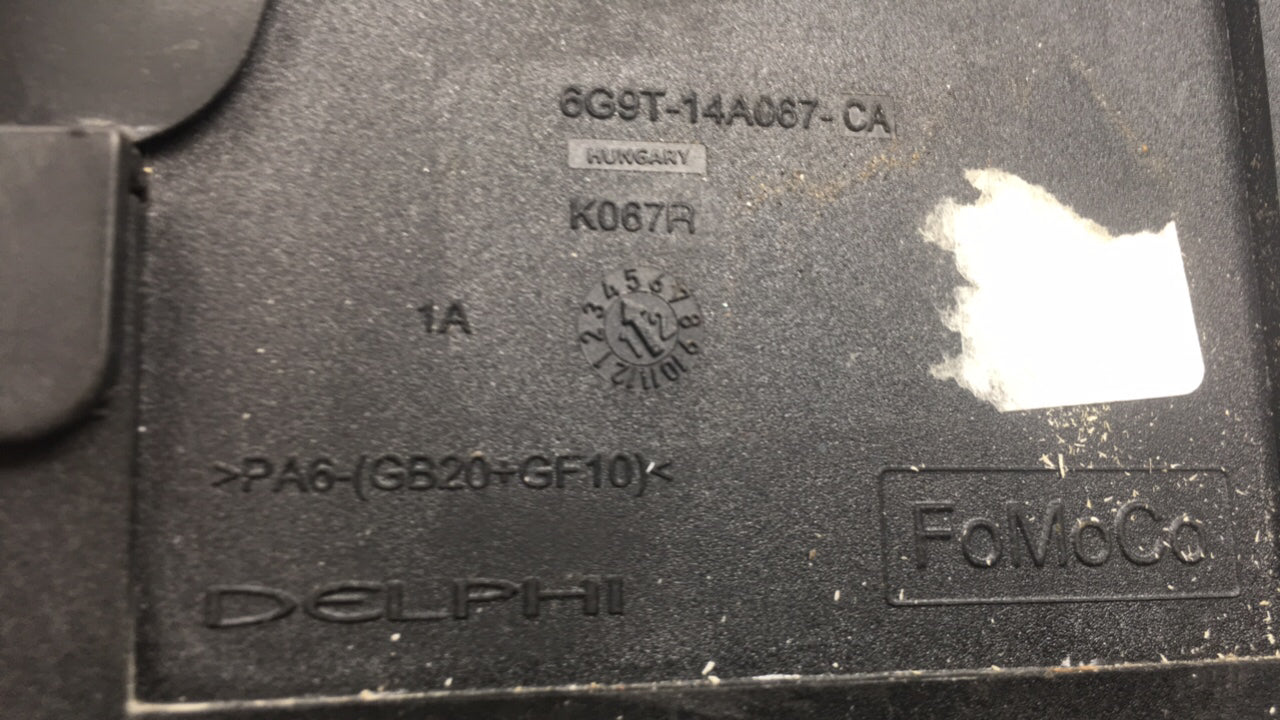 2013 Volvo V60 Fusebox Fuse Box Panel Relay Module P/N:6G9T-14A067-CA Fits Fits 2011 2012 2014 OEM Used Auto Parts - Oemused