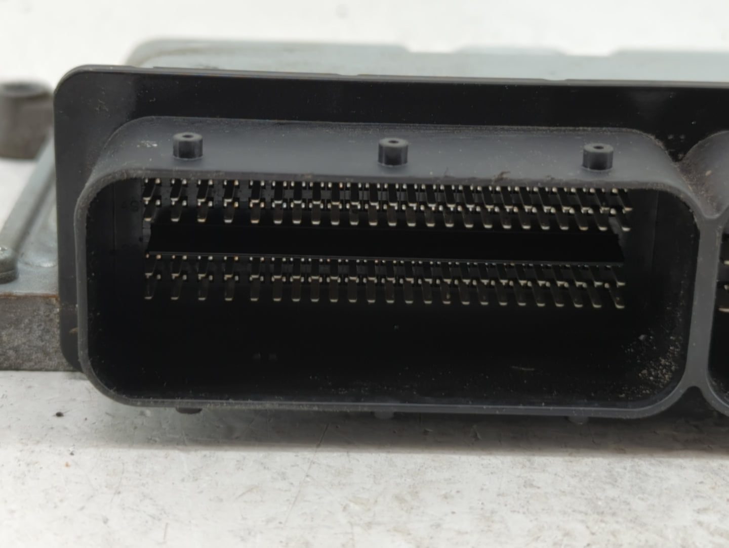 2015-2016 Volvo V60 PCM Engine Control Computer ECU ECM PCU OEM P/N:31312651AB Fits Fits 2014 2015 2016 OEM Used Auto Parts 