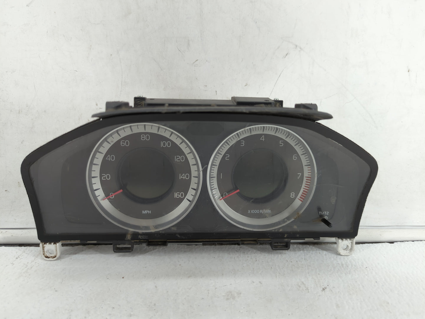 2013 Volvo V60 Instrument Cluster Speedometer Gauges P/N:31343326AA 31296371AB Fits Fits 2011 2012 2014 OEM Used Auto Parts 
