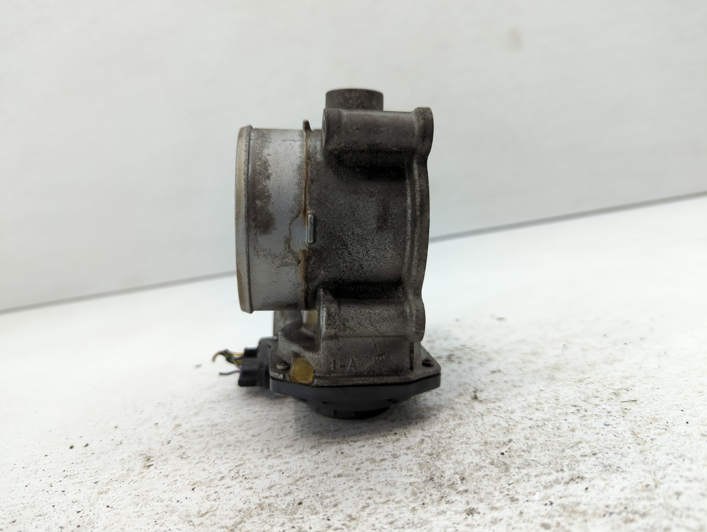 2015-2016 Volvo V60 Throttle Body P/N:31331277 Fits Fits 2013 2014 2015 2016 OEM Used Auto Parts - Oemusedautoparts1.com