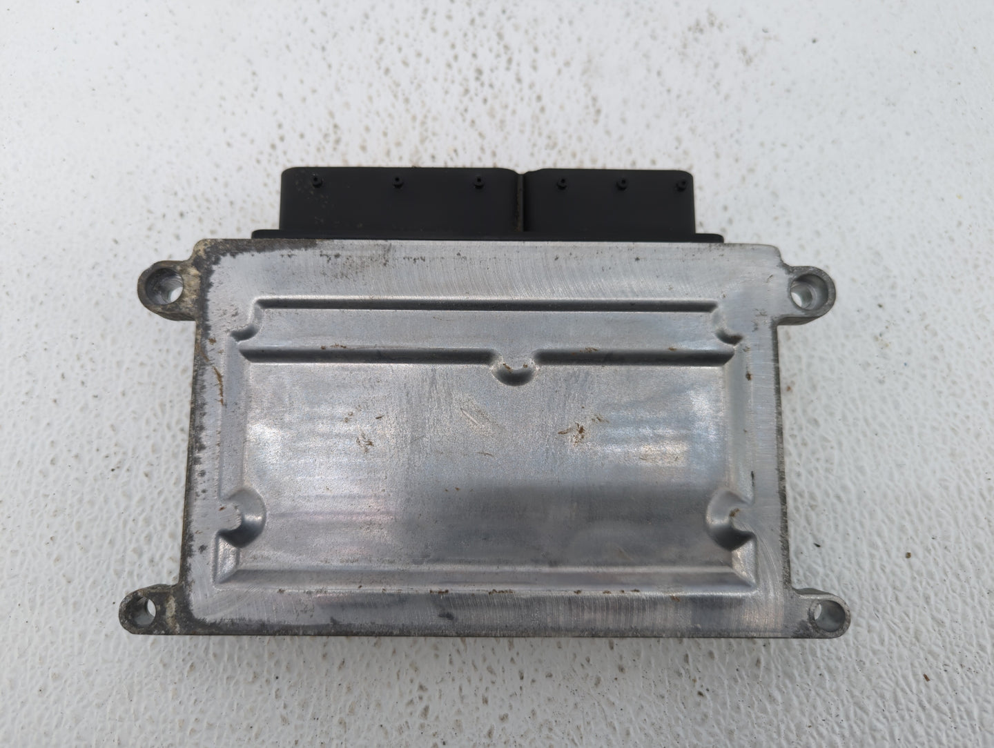 2015-2016 Volvo V60 PCM Engine Control Computer ECU ECM PCU OEM P/N:MB279700-9560 Fits Fits 2013 2014 2015 2016 OEM Used Aut