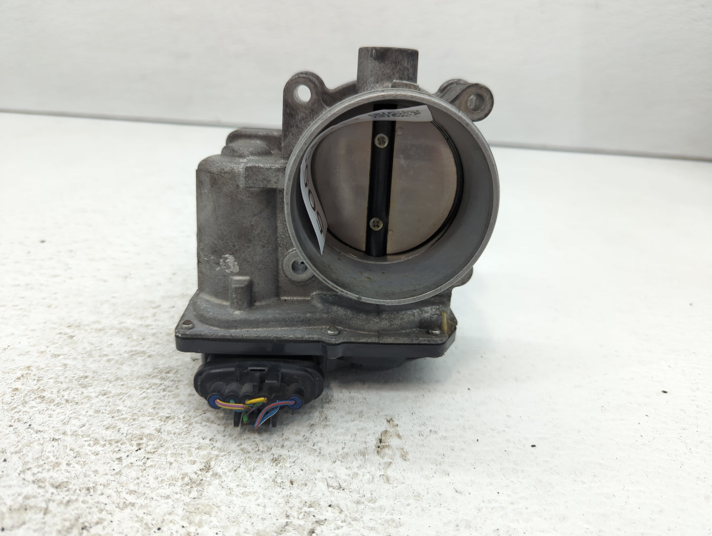2015-2016 Volvo V60 Throttle Body P/N:31331277 Fits Fits 2013 2014 2015 2016 OEM Used Auto Parts - Oemusedautoparts1.com