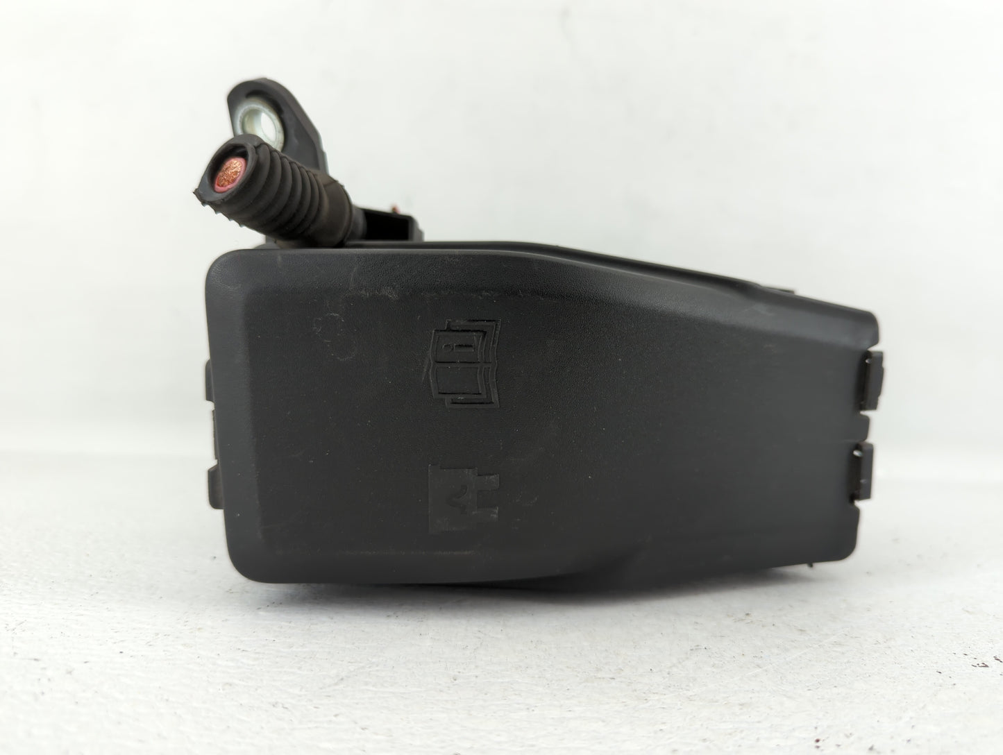 2013 Volvo V60 Fusebox Fuse Box Panel Relay Module P/N:6G9T-14A067-CA Fits Fits 2011 2012 2014 OEM Used Auto Parts - Oemused