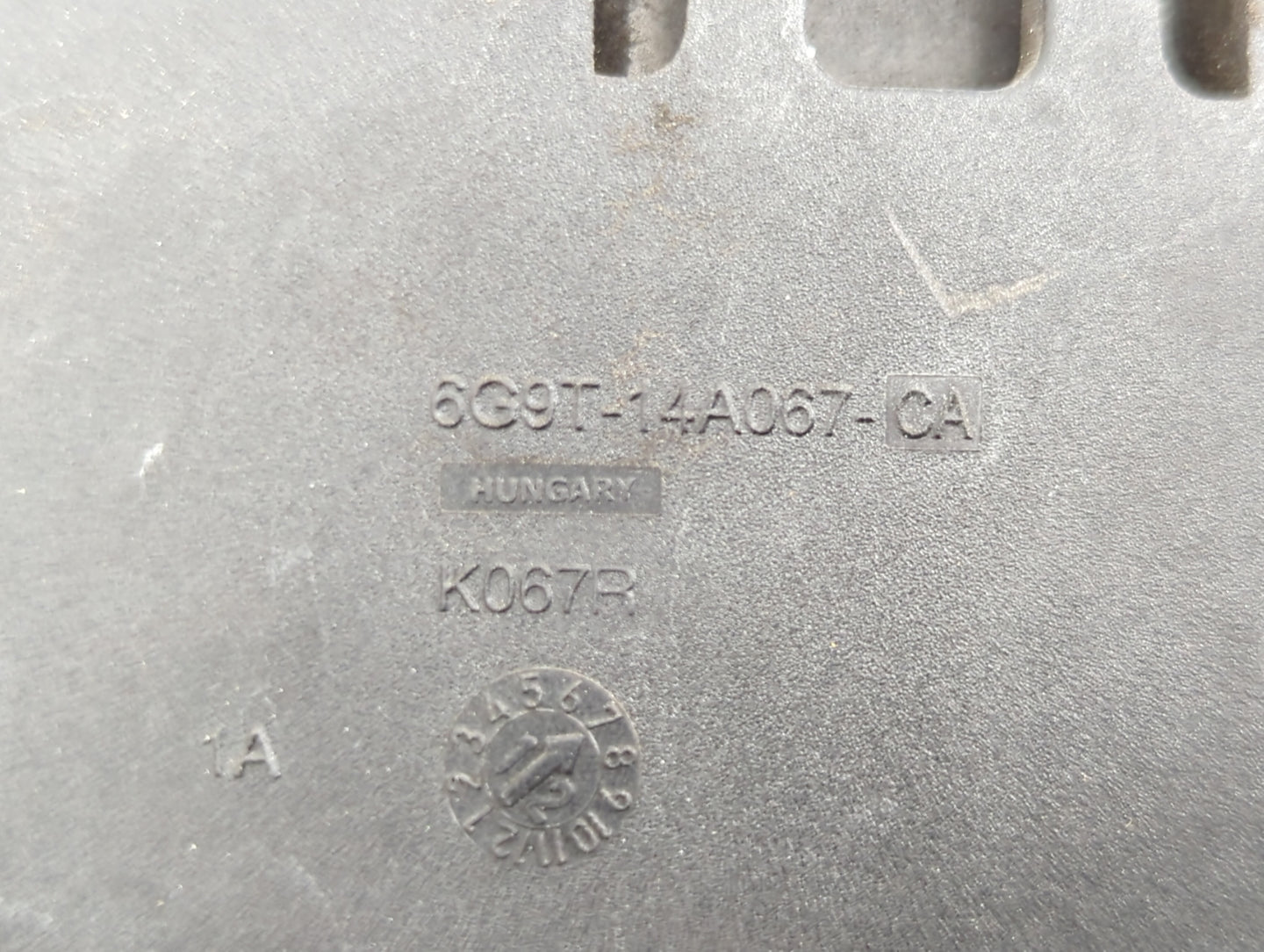 2013 Volvo V60 Fusebox Fuse Box Panel Relay Module P/N:6G9T-14A067-CA Fits Fits 2011 2012 2014 OEM Used Auto Parts - Oemused