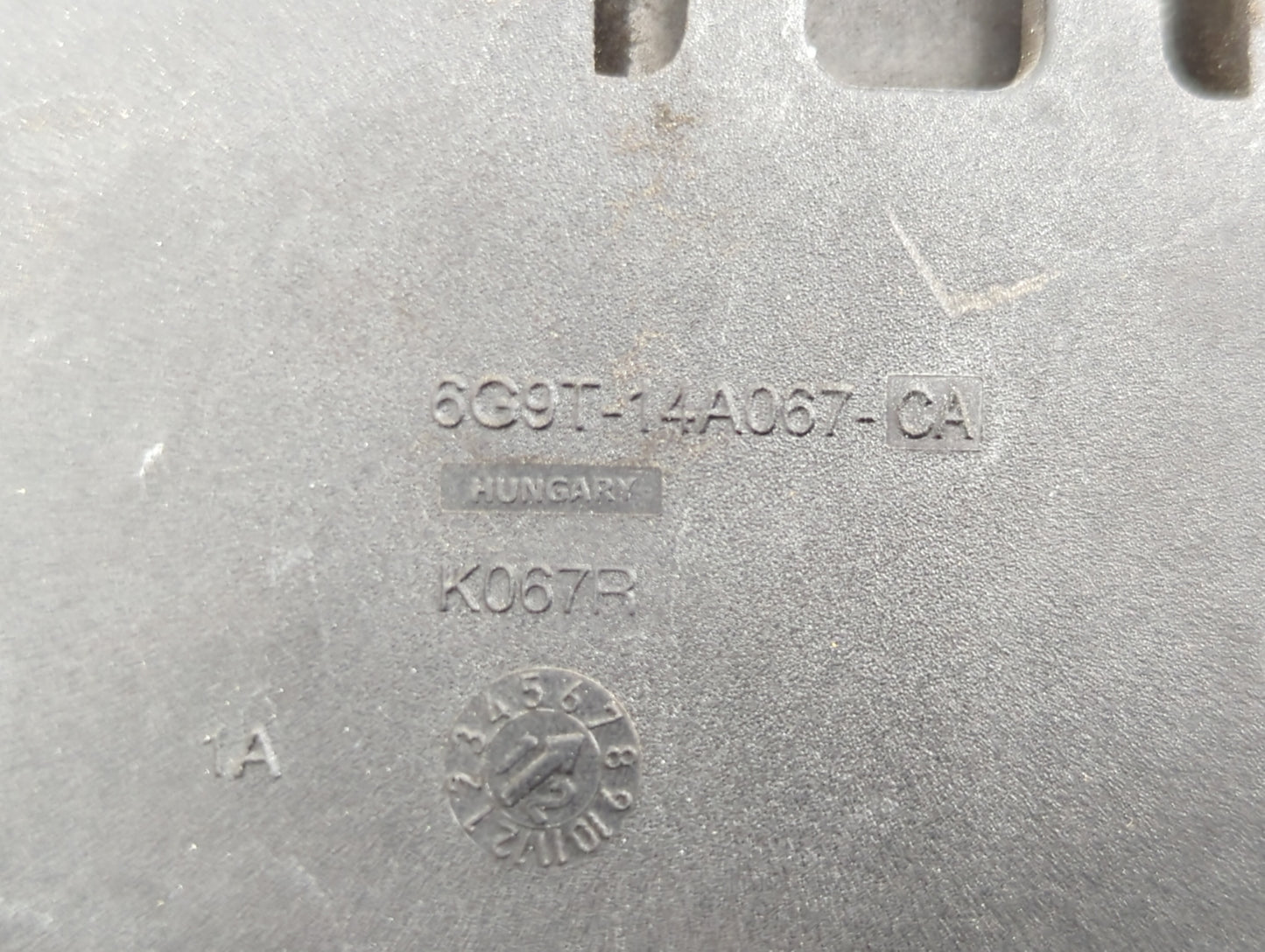 2013 Volvo V60 Fusebox Fuse Box Panel Relay Module P/N:6G9T-14A067-CA Fits Fits 2011 2012 2014 OEM Used Auto Parts - Oemused