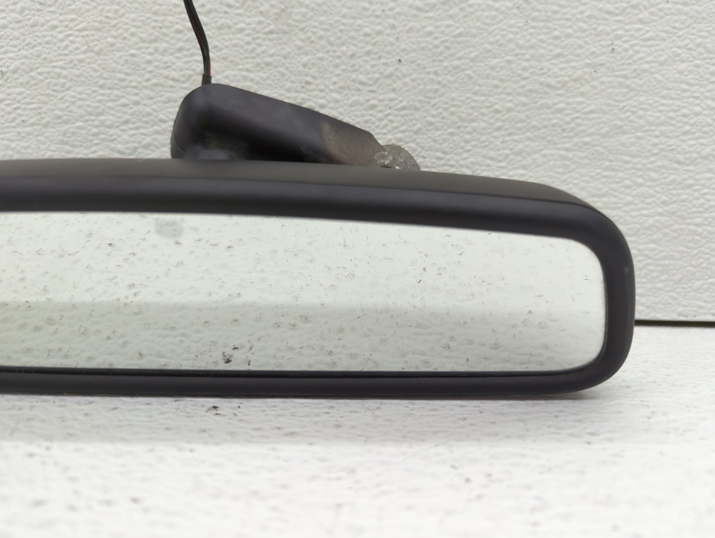 2013 Volvo V60 Interior Rear View Mirror Replacement OEM P/N:E11015891 E11025891 Fits Fits 2011 2012 OEM Used Auto Parts - O
