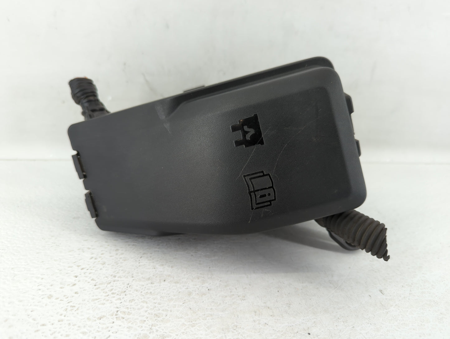 2013 Volvo V60 Fusebox Fuse Box Panel Relay Module P/N:31346538 Fits Fits 2011 2012 2014 OEM Used Auto Parts - Oemusedautopa