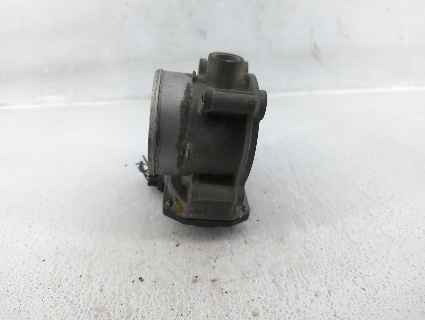 2015-2016 Volvo V60 Throttle Body P/N:78HL12-2510030-AAA 31331277 Fits Fits 2013 2014 2015 2016 OEM Used Auto Parts - Oemuse