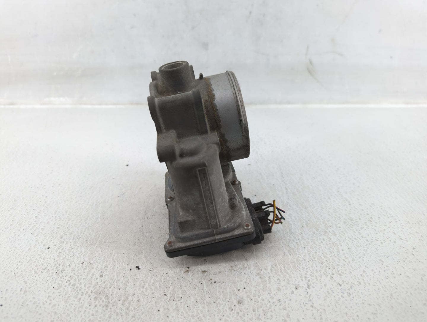 2015-2016 Volvo V60 Throttle Body P/N:78HL12-2510030-AAA 31331277 Fits Fits 2013 2014 2015 2016 OEM Used Auto Parts - Oemuse