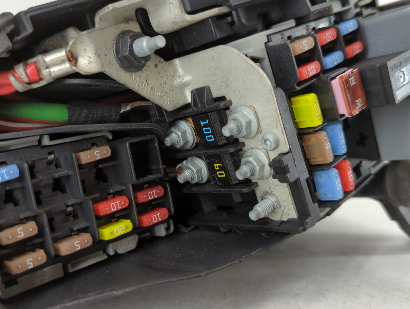 2013 Volvo V60 Fusebox Fuse Box Panel Relay Module P/N:6G9T-14A067 6G9T-14A067-CA Fits Fits 2011 2012 2014 OEM Used Auto Par