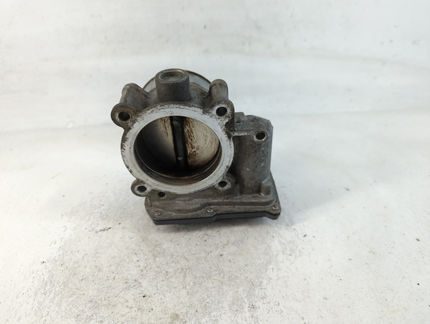 2015-2016 Volvo V60 Throttle Body P/N:78HL12-2510030-AAA Fits Fits 2013 2014 2015 2016 OEM Used Auto Parts - Oemusedautopart