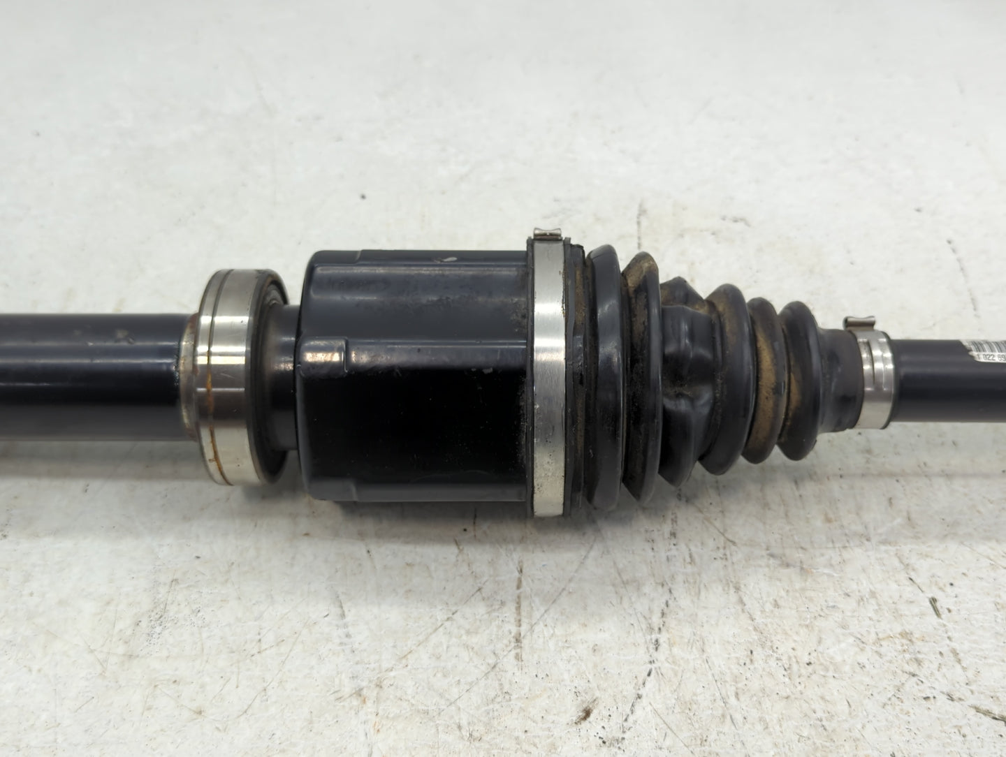 Volvo V60 Axle Shaft Front Passenger Cv C/v - Oemusedautoparts1.com
