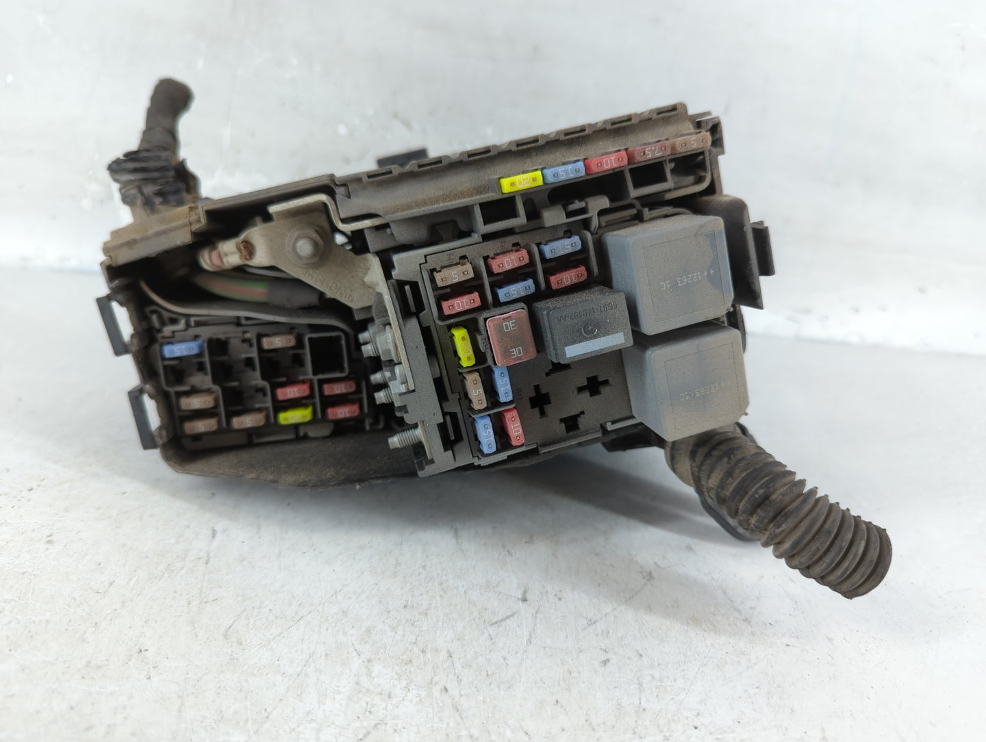2013 Volvo V60 Fusebox Fuse Box Panel Relay Module P/N:31346538 Fits Fits 2011 2012 2014 OEM Used Auto Parts - Oemusedautopa