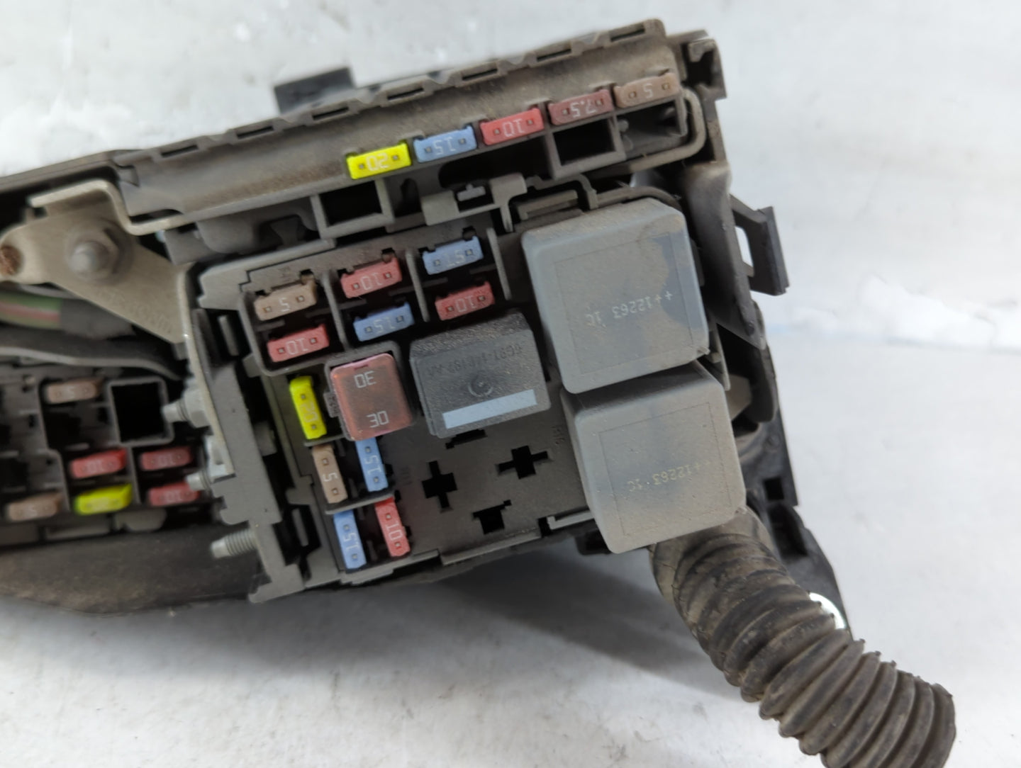 2013 Volvo V60 Fusebox Fuse Box Panel Relay Module P/N:31346538 Fits Fits 2011 2012 2014 OEM Used Auto Parts - Oemusedautopa
