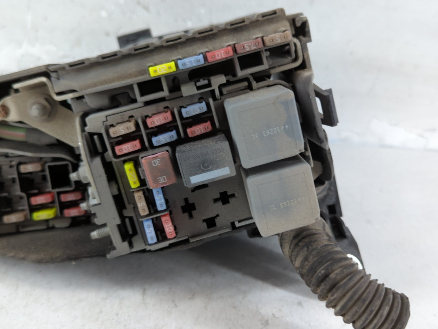 2013 Volvo V60 Fusebox Fuse Box Panel Relay Module P/N:31346538 Fits Fits 2011 2012 2014 OEM Used Auto Parts - Oemusedautopa