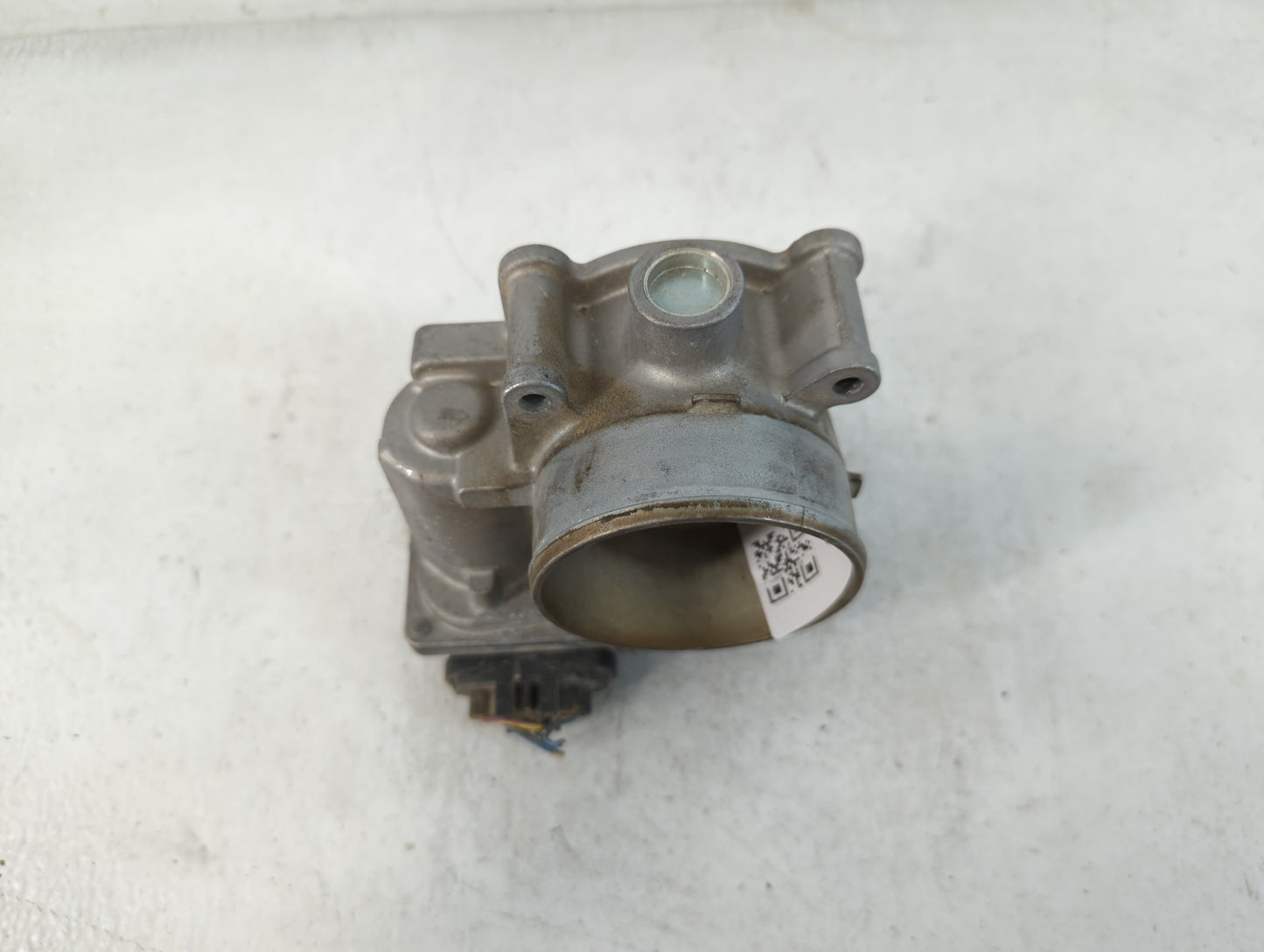 2015-2016 Volvo V60 Throttle Body P/N:142004P17 Fits Fits 2013 2014 2015 2016 OEM Used Auto Parts - Oemusedautoparts1.com