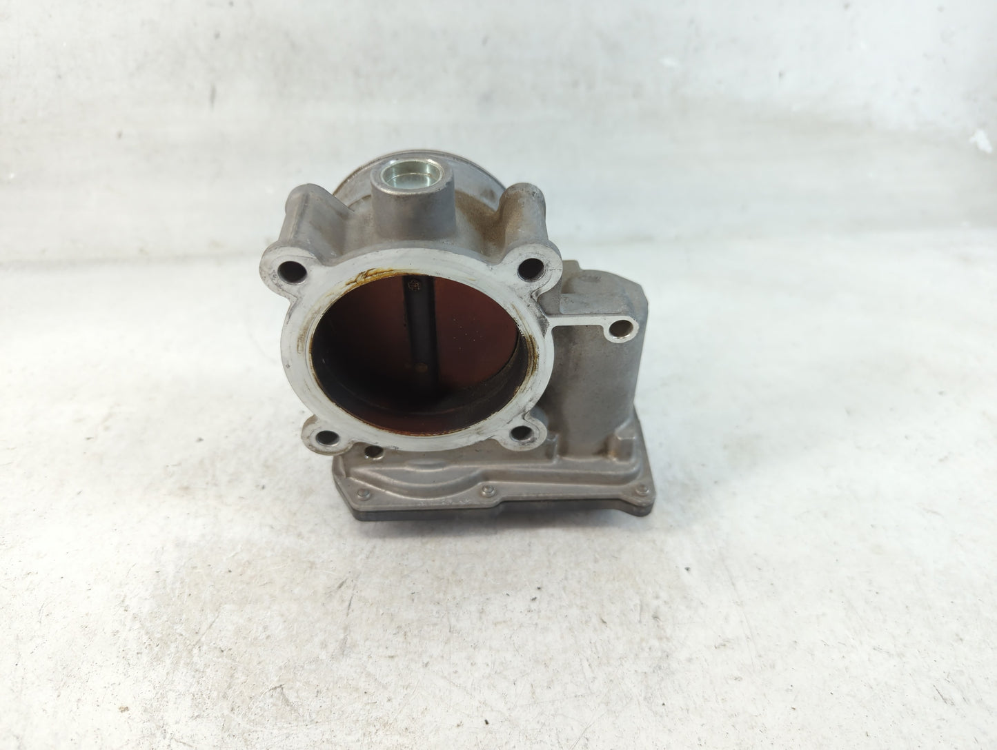 2015-2016 Volvo V60 Throttle Body P/N:142004P17 Fits Fits 2013 2014 2015 2016 OEM Used Auto Parts - Oemusedautoparts1.com