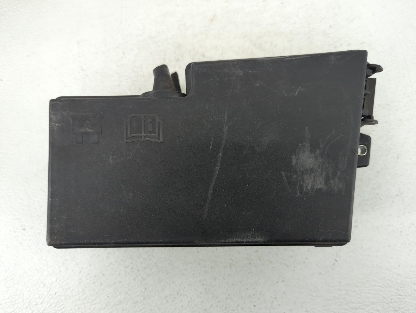 2010 Volvo V70 Fusebox Fuse Box Panel Relay Module P/N:518818000 Fits Fits 2011 2012 2013 OEM Used Auto Parts - Oemusedautop