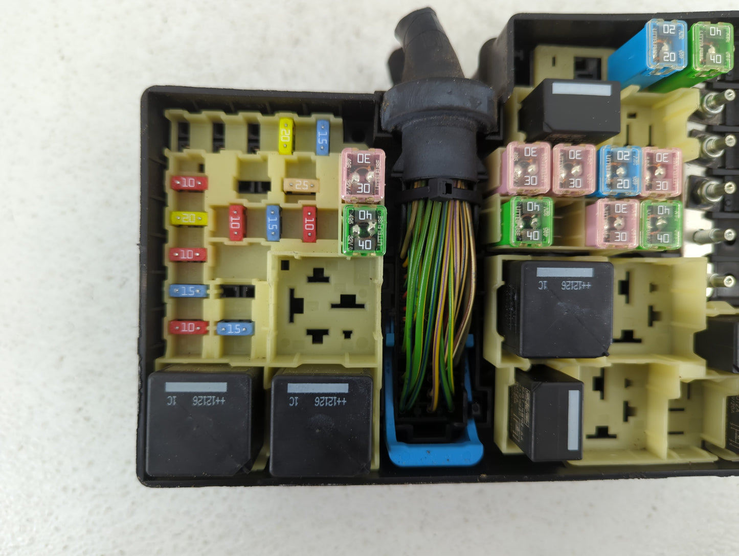 2010 Volvo V70 Fusebox Fuse Box Panel Relay Module P/N:518818000 Fits Fits 2011 2012 2013 OEM Used Auto Parts - Oemusedautop