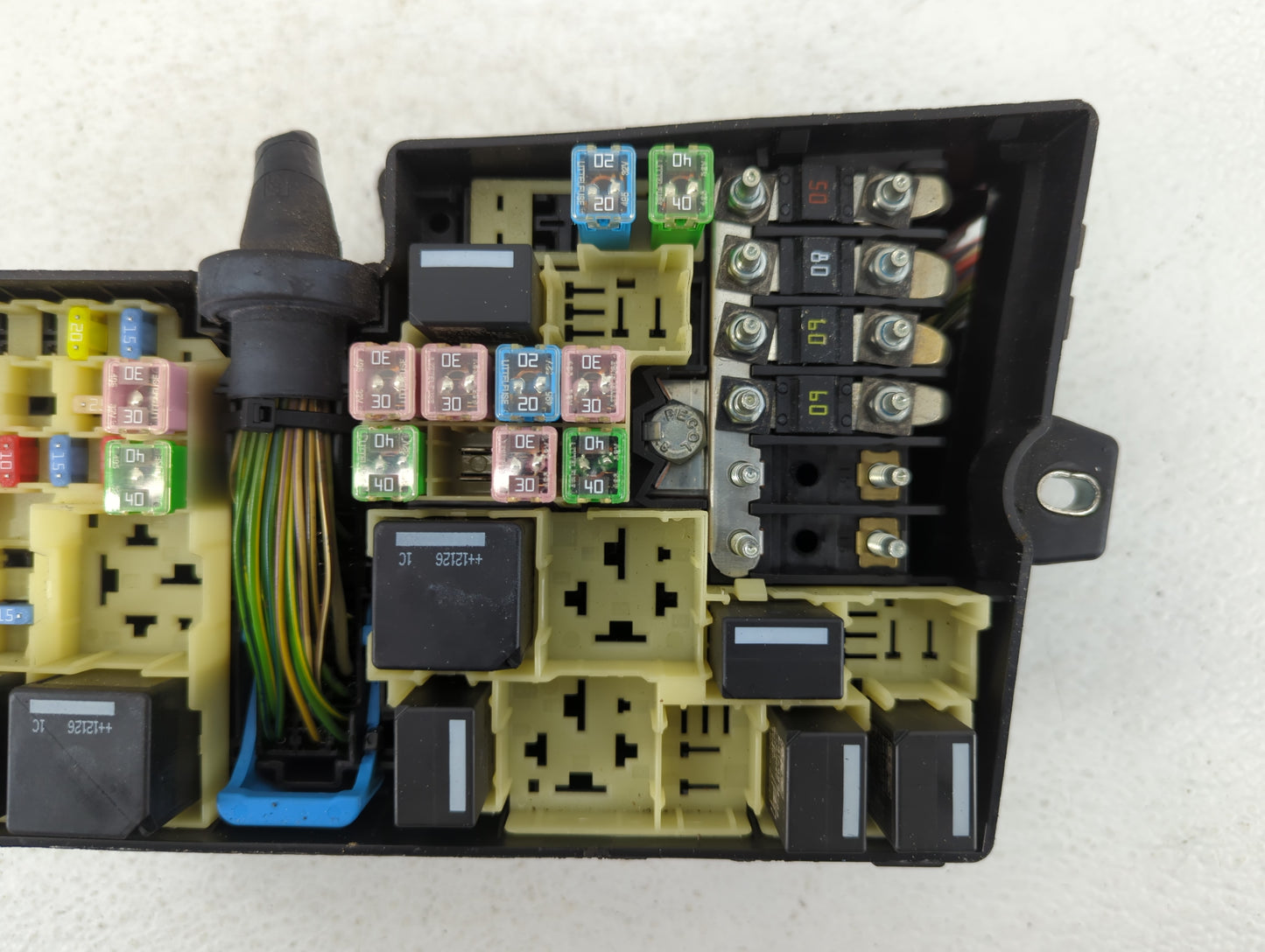 2010 Volvo V70 Fusebox Fuse Box Panel Relay Module P/N:518818000 Fits Fits 2011 2012 2013 OEM Used Auto Parts - Oemusedautop