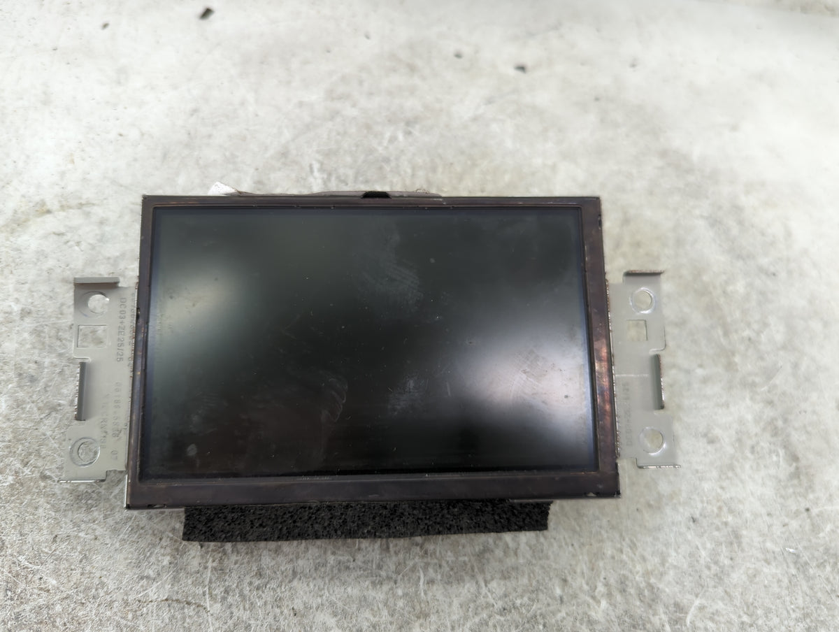 Volvo Volvo 60 Series Information Radio Display Screen - Oemusedautoparts1.com