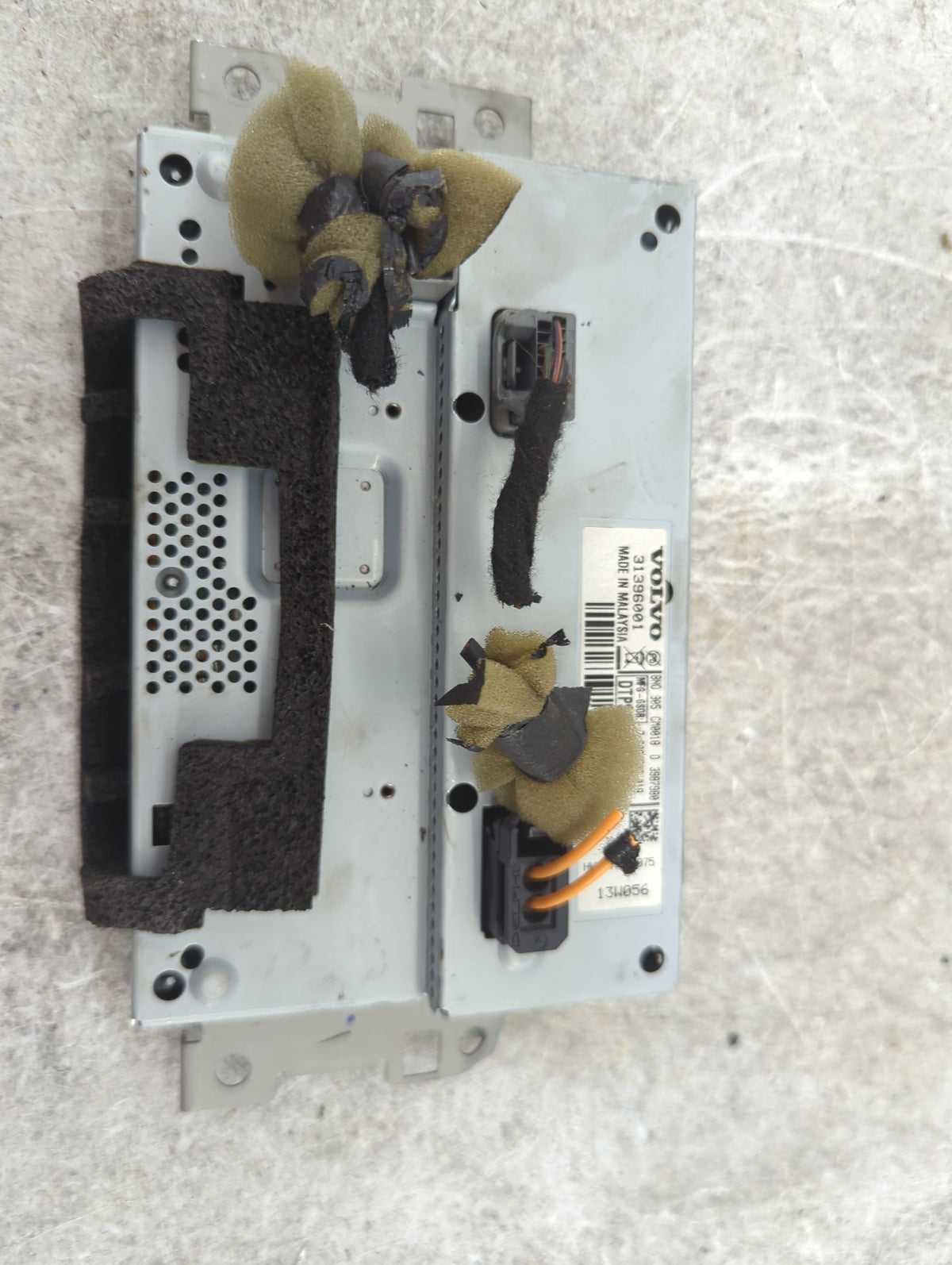 Volvo Volvo 60 Series Information Radio Display Screen - Oemusedautoparts1.com