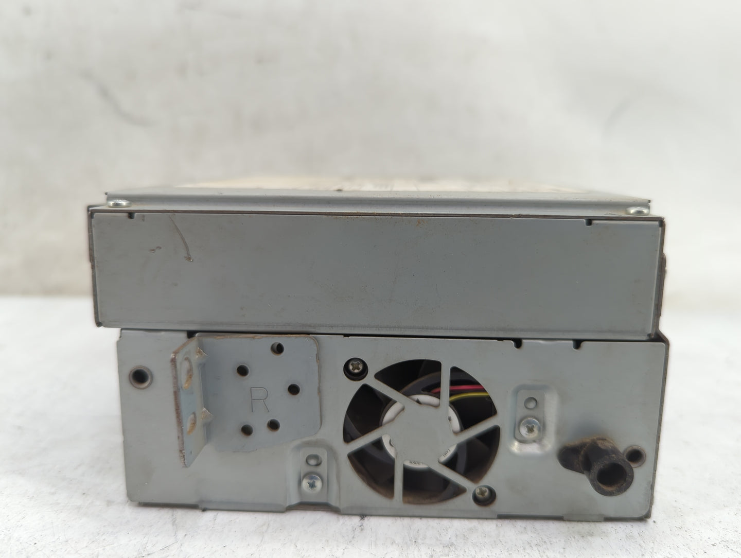 2011-2015 Volvo Xc60 Radio AM FM Cd Player Receiver Replacement P/N:CF6N-18C815-BA Fits Fits 2011 2012 2013 2014 2015 OEM Us