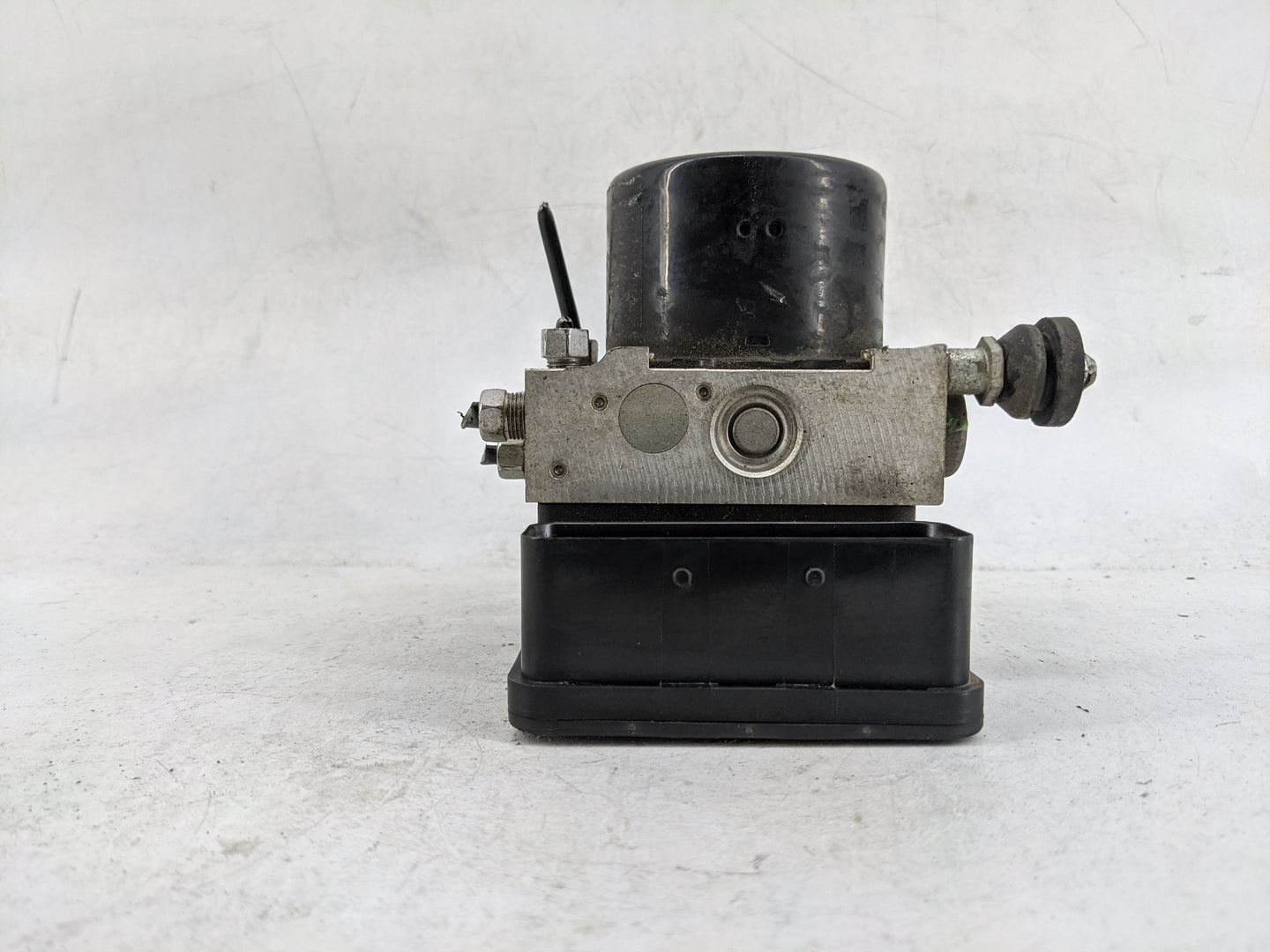 2013 Volvo Xc60 ABS Pump Control Module Replacement P/N:C3P4 7168 919 80524328, 303AF, 10.0212-0803.4 Fits OEM Used Auto Par