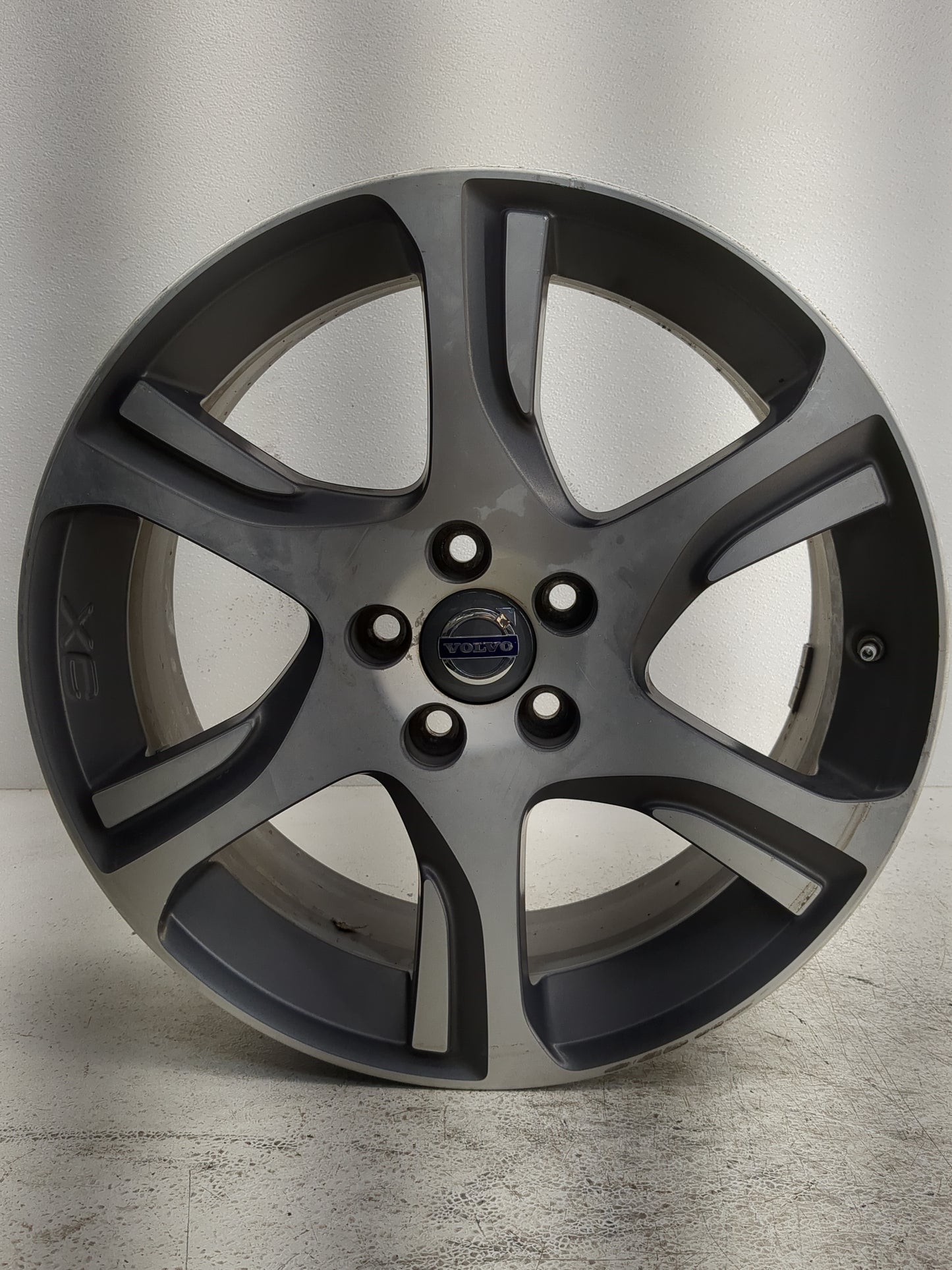 2012-2015 Volvo Xc70 Oem Wheel Rim 1247528 - Oemusedautoparts1.com