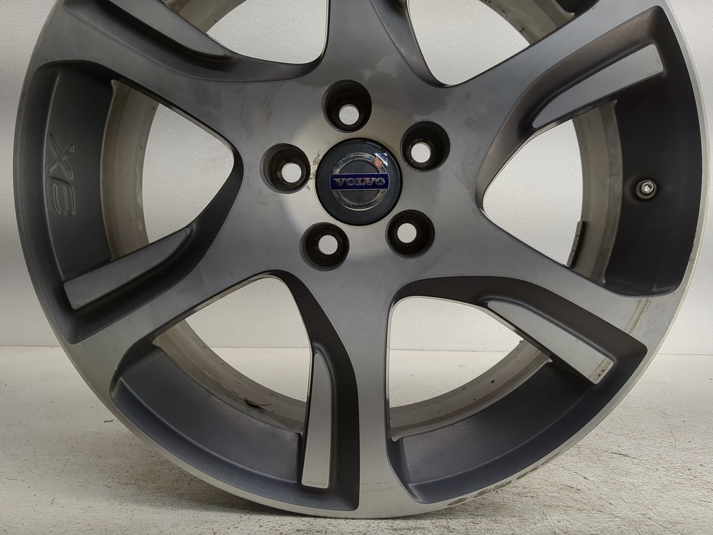 2012-2015 Volvo Xc70 Oem Wheel Rim 1247528 - Oemusedautoparts1.com