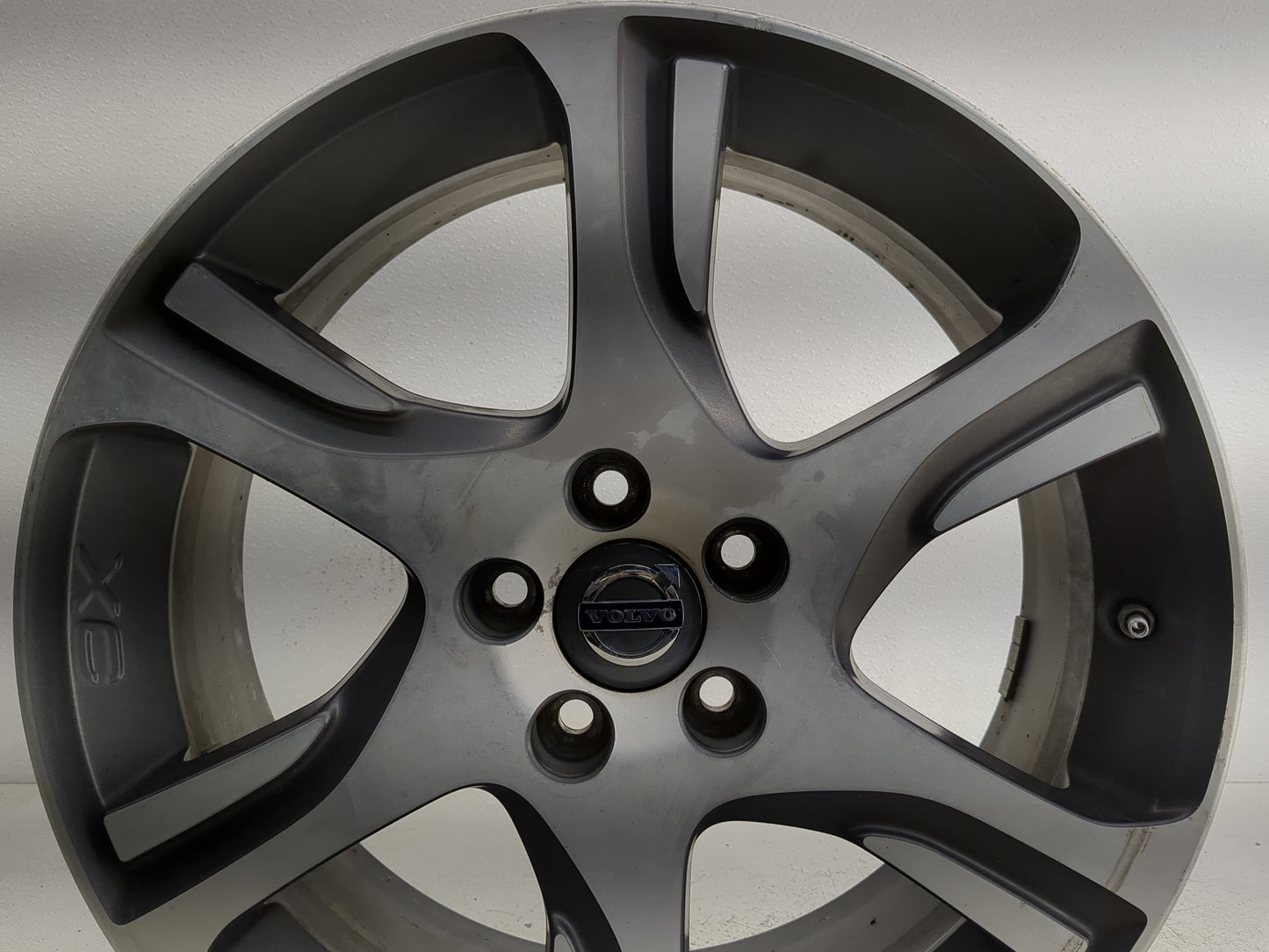 2012-2015 Volvo Xc70 Oem Wheel Rim - Oemusedautoparts1.com