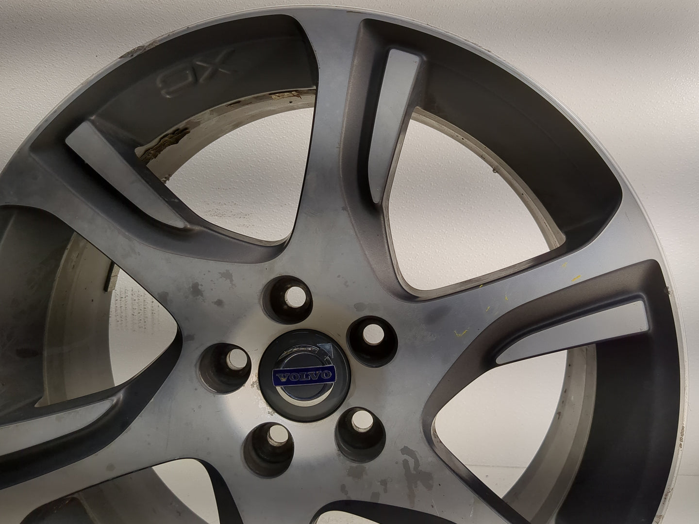2012-2015 Volvo Xc70 Oem Wheel Rim - Oemusedautoparts1.com