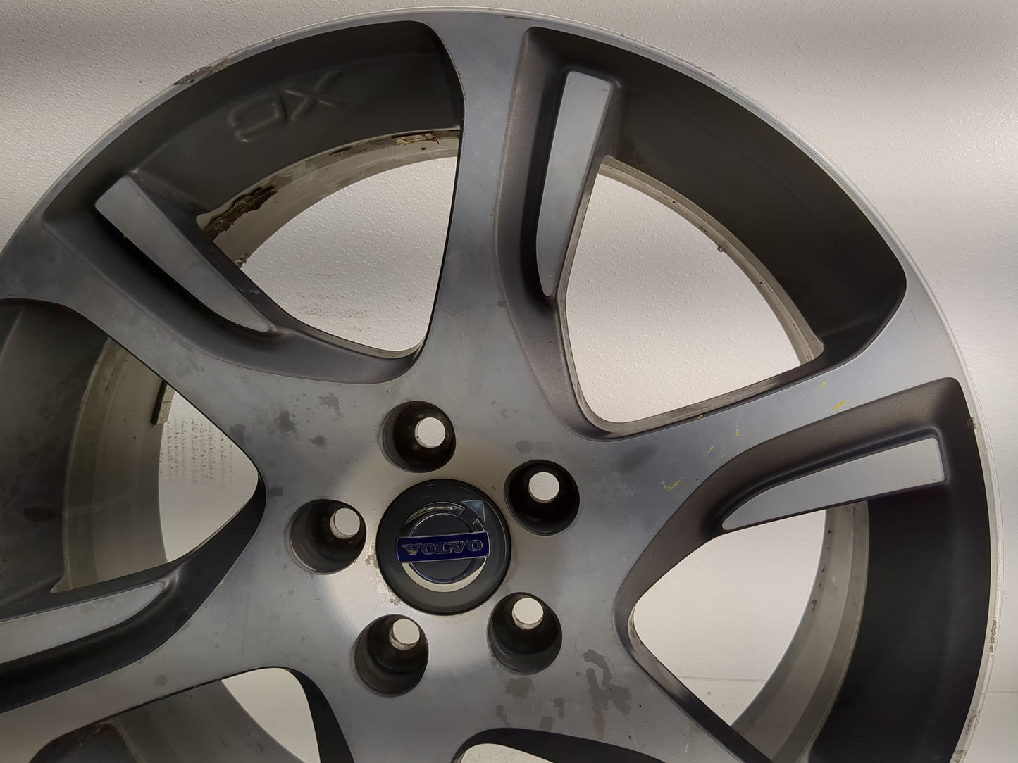 2012-2015 Volvo Xc70 Oem Wheel Rim - Oemusedautoparts1.com