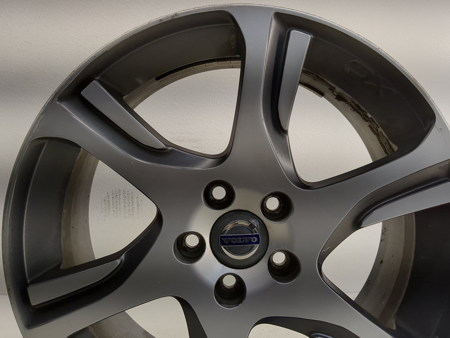 2012-2015 Volvo Xc70 Oem Wheel Rim - Oemusedautoparts1.com