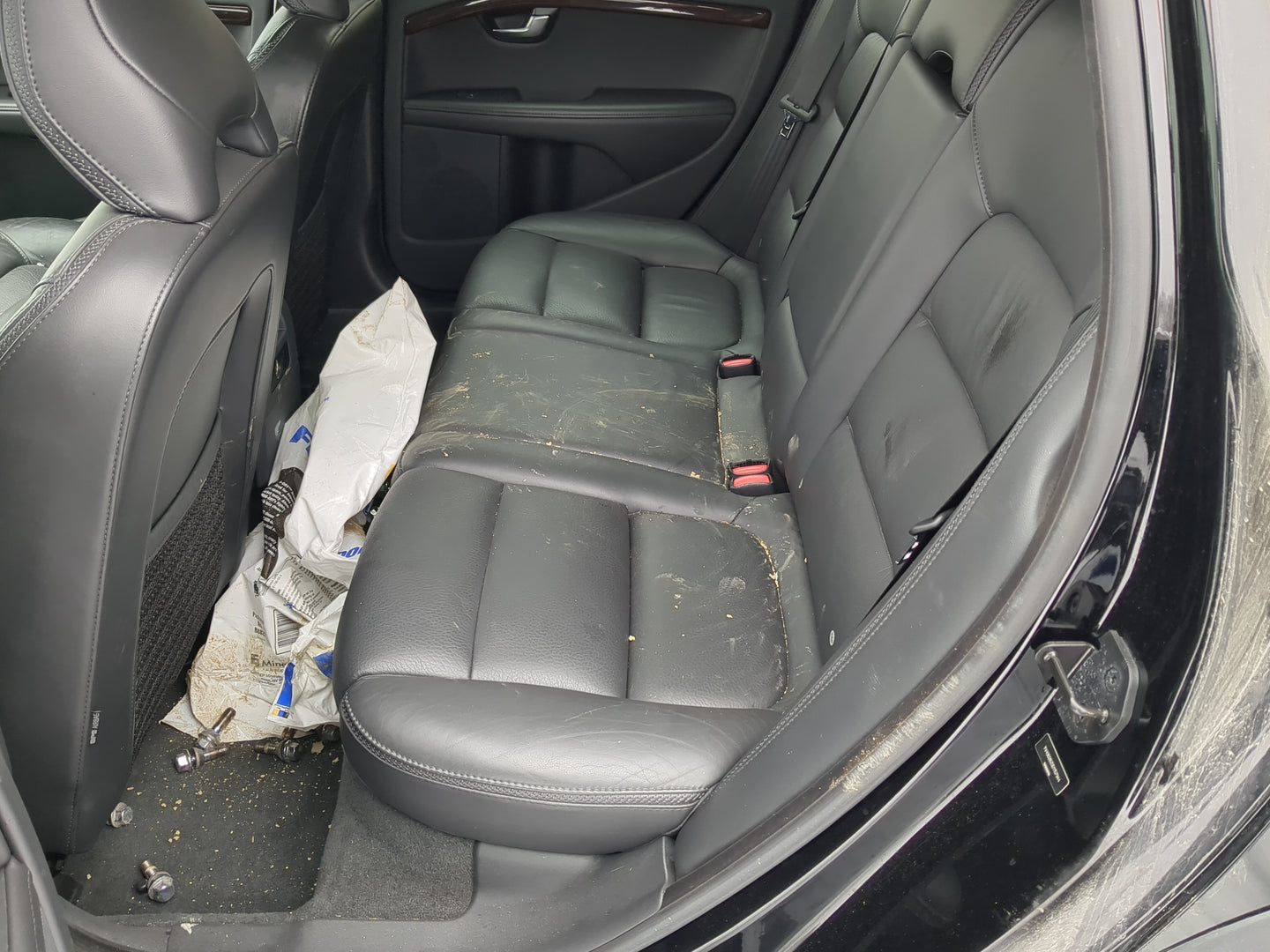 2013 Volvo Xc70 Rear Seat Oem - Oemusedautoparts1.com