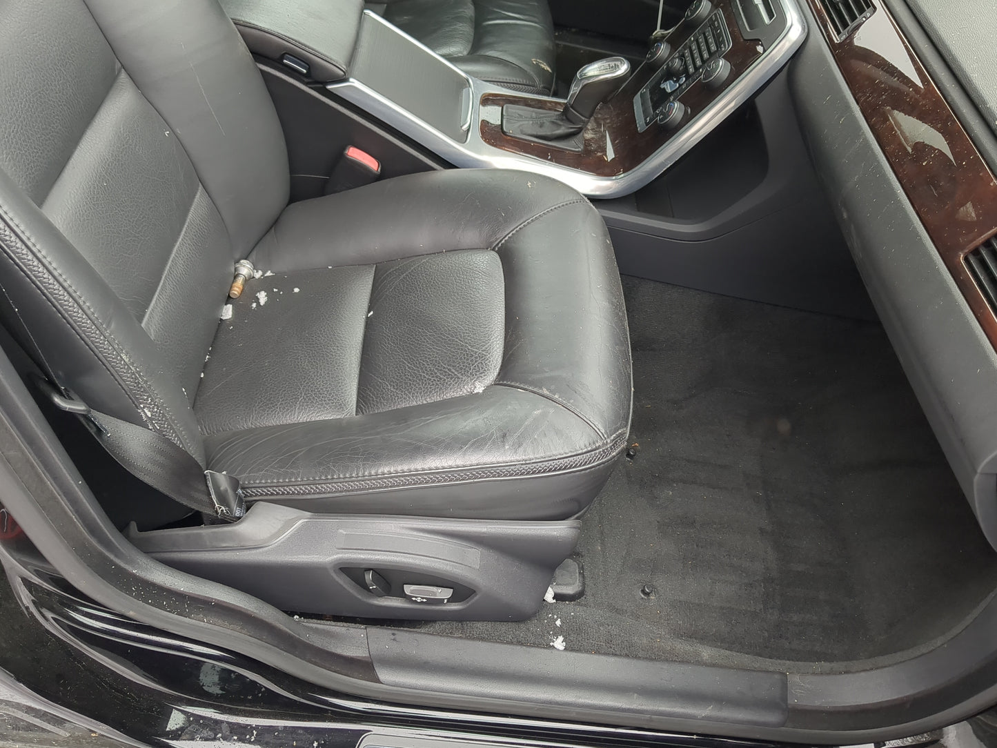 2012-2016 Volvo Xc70 Passenger Front Seat Oem - Oemusedautoparts1.com