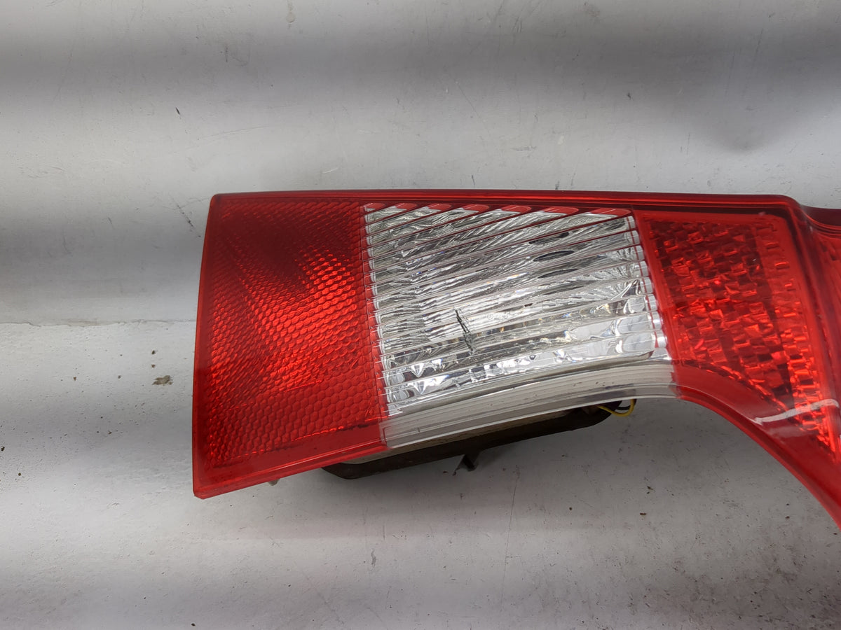2008-2013 Volvo Xc70 Tail Light Assembly Passenger Right OEM Fits Fits 2008 2009 2010 2011 2012 2013 OEM Used Auto Parts - O