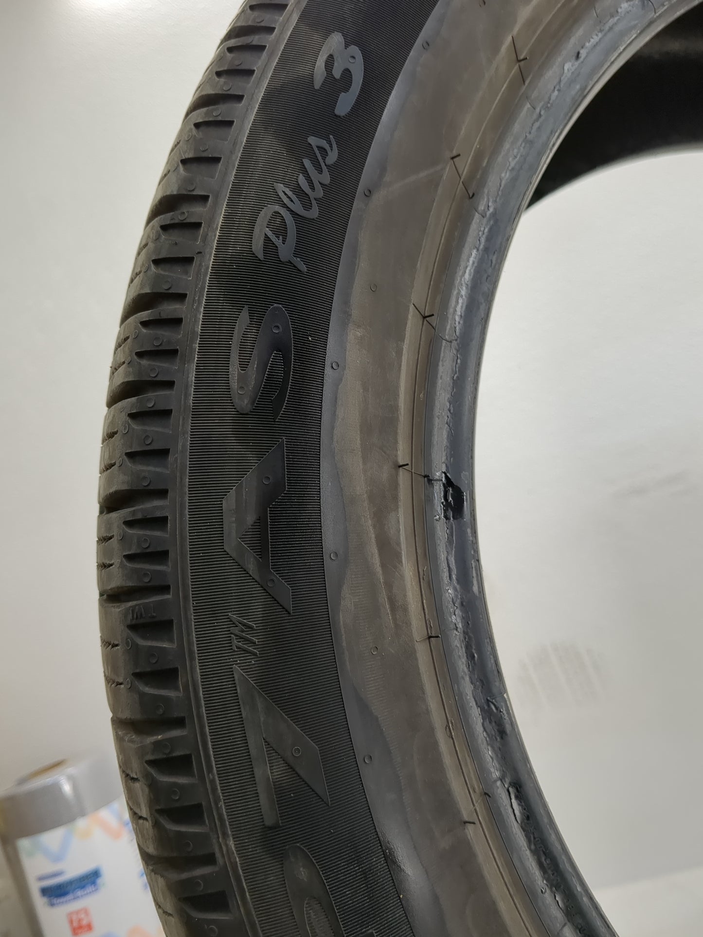 Used Tire 235/50R18 FIRELLI P7 AS PLUS 3 97V - Tread Depth 9/32 - Oemusedautoparts1.com