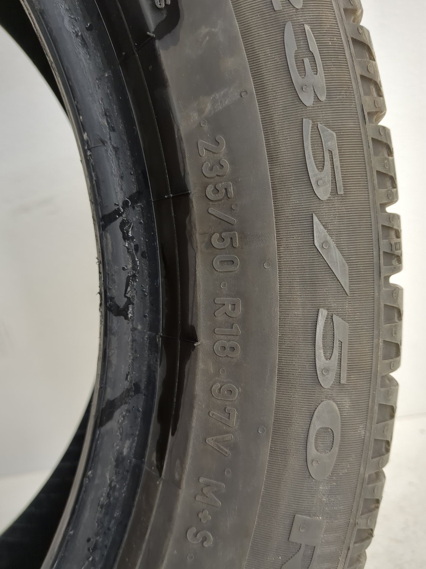 Used Tire 235/50R18 FIRELLI P7 AS PLUS 3 97V - Tread Depth 9/32 - Oemusedautoparts1.com