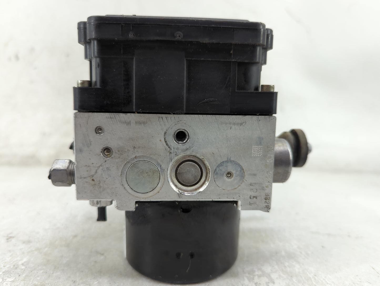 2013 Volvo Xc70 ABS Pump Control Module Replacement Fits OEM Used Auto Parts - Oemusedautoparts1.com