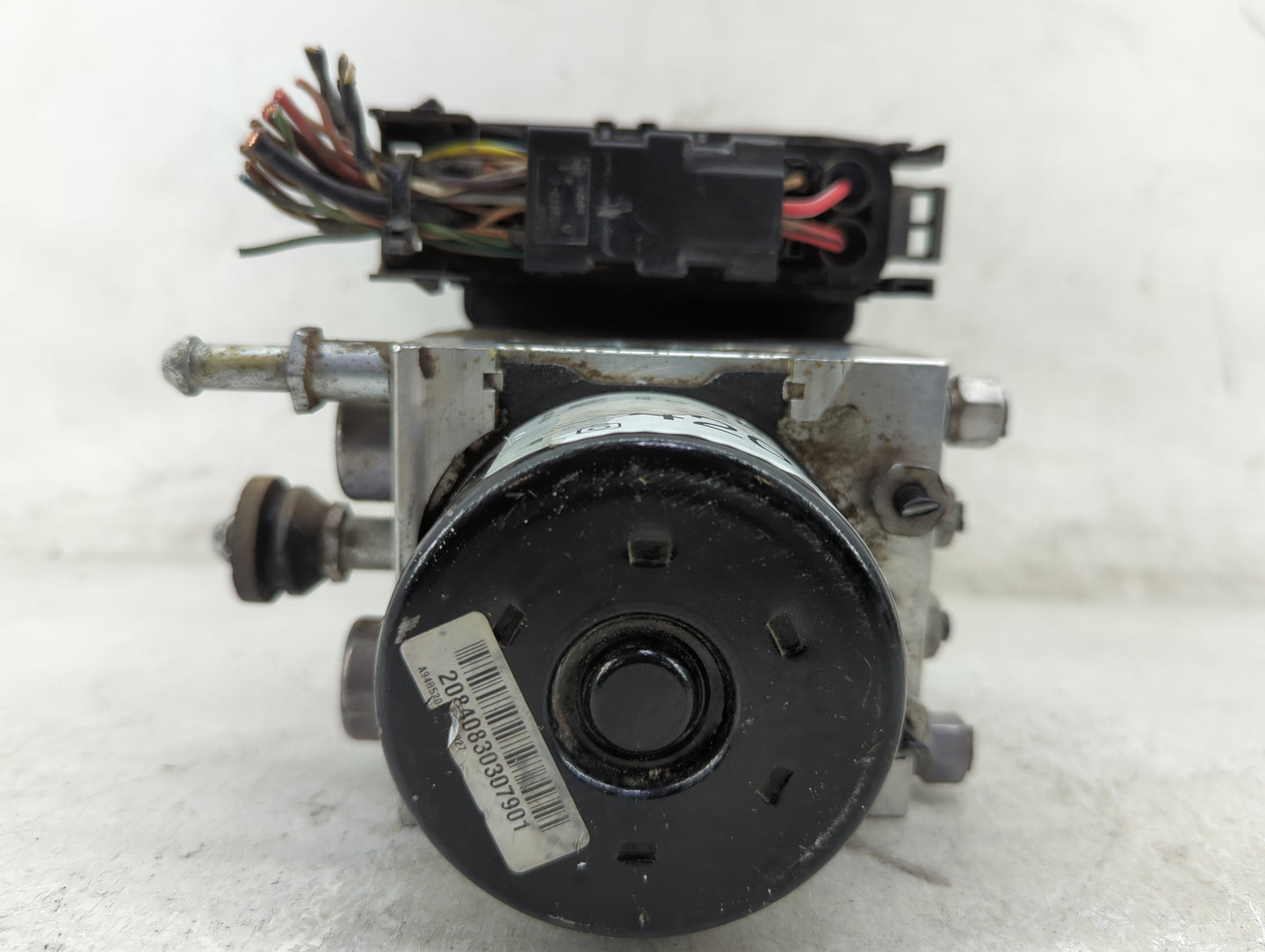 2013 Volvo Xc70 ABS Pump Control Module Replacement Fits OEM Used Auto Parts - Oemusedautoparts1.com