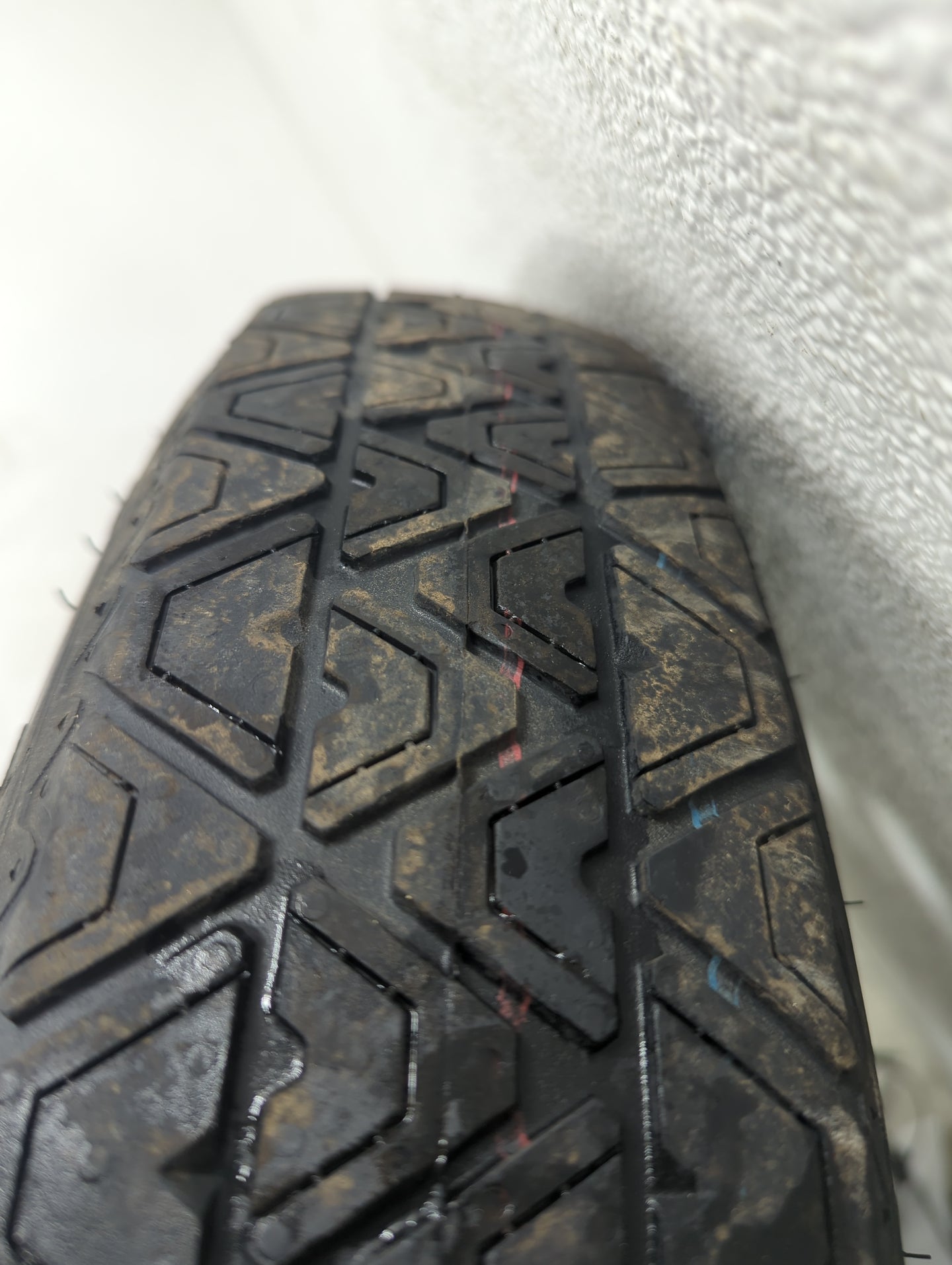 2007-2016 Volvo Xc70 Spare Donut Tire Wheel Rim Oem Black - Oemusedautoparts1.com