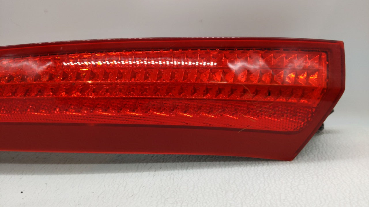 2007-2014 Volvo Xc90 Tail Light Assembly Driver Left OEM Fits Fits 2007 2008 2009 2010 2011 2012 2013 2014 OEM Used Auto Par