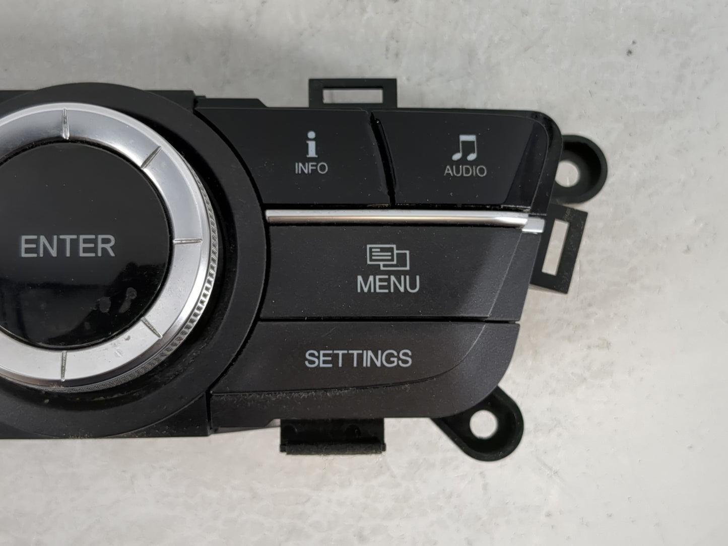 2014-2017 Acura Mdx Radio AM FM Cd Player Receiver Replacement Fits Fits 2014 2015 2016 2017 OEM Used Auto Parts - Oemusedau