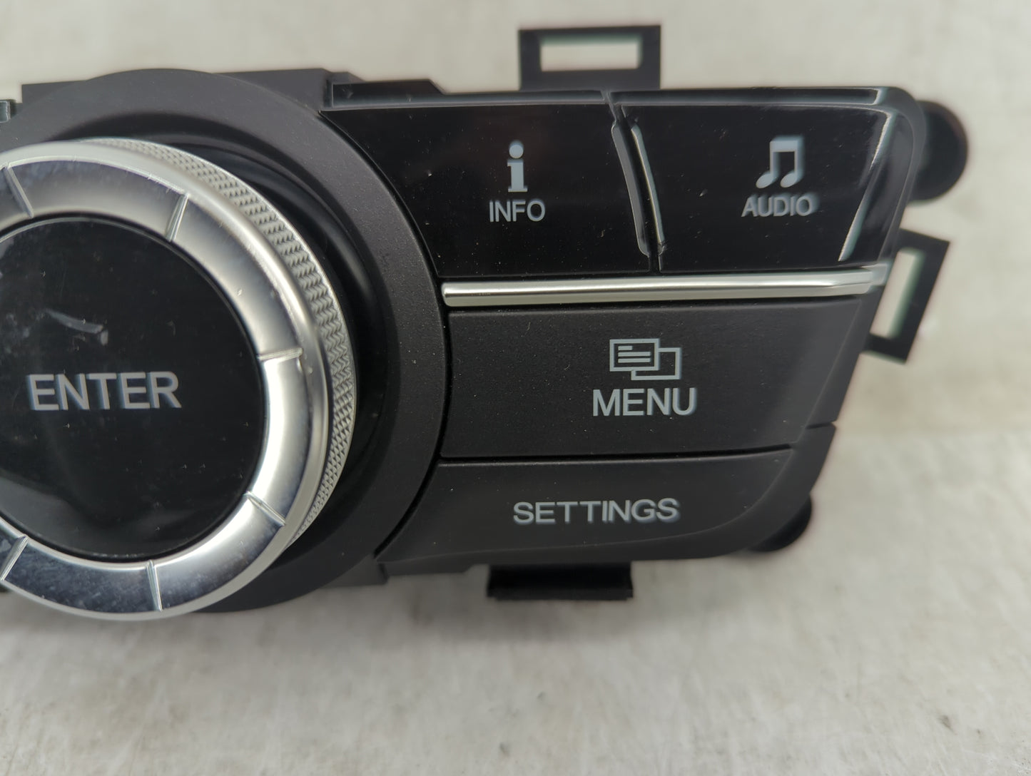 2014-2017 Acura Mdx Radio AM FM Cd Player Receiver Replacement Fits Fits 2014 2015 2016 2017 OEM Used Auto Parts - Oemusedau