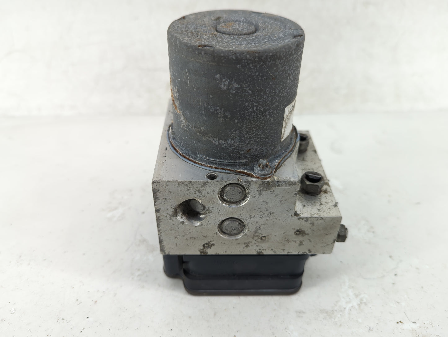 2014-2015 Acura Mdx ABS Pump Control Module Replacement Fits Fits 2014 2015 OEM Used Auto Parts - Oemusedautoparts1.com