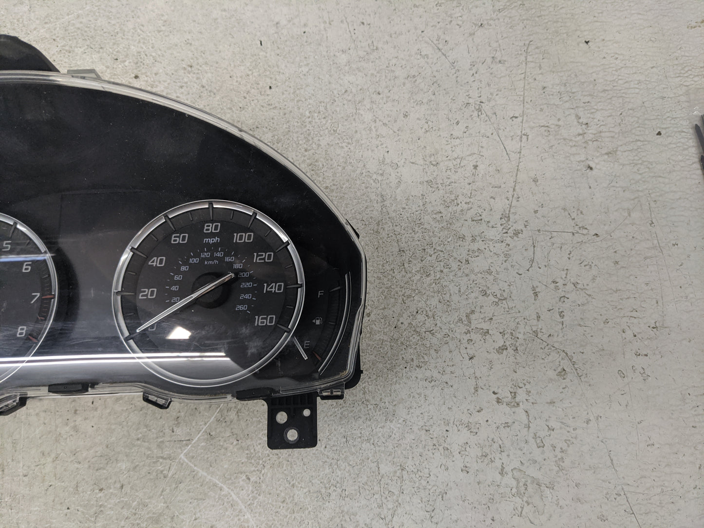 2014-2015 Acura Mdx Instrument Cluster Speedometer Gauges P/N:78100-TZ5-A130 TN257470-6528 Miles:107K Fits Fits 2014 2015 OE