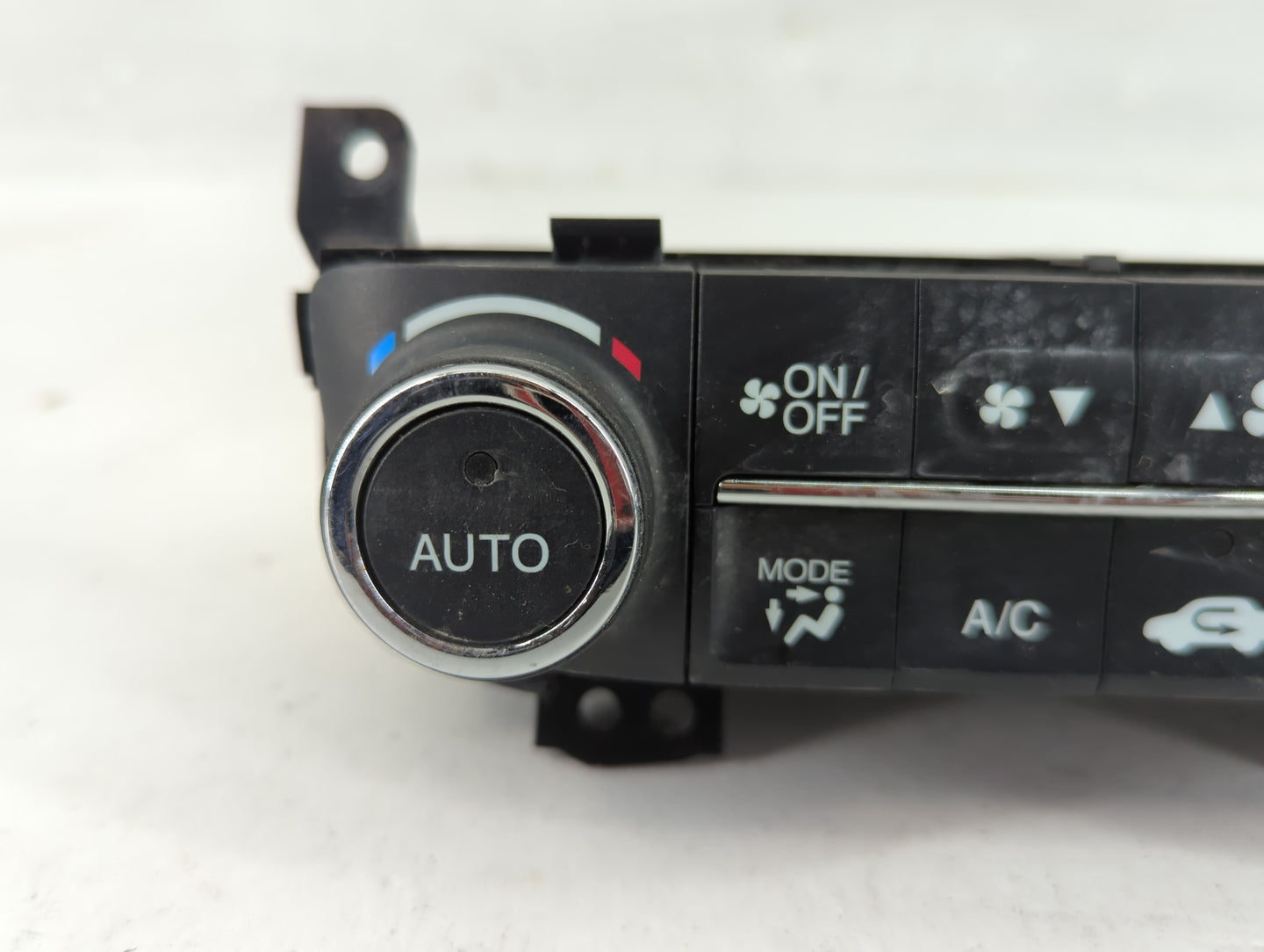 2014 Acura Rdx Climate Control Module Temperature AC/Heater Replacement Fits OEM Used Auto Parts - Oemusedautoparts1.com