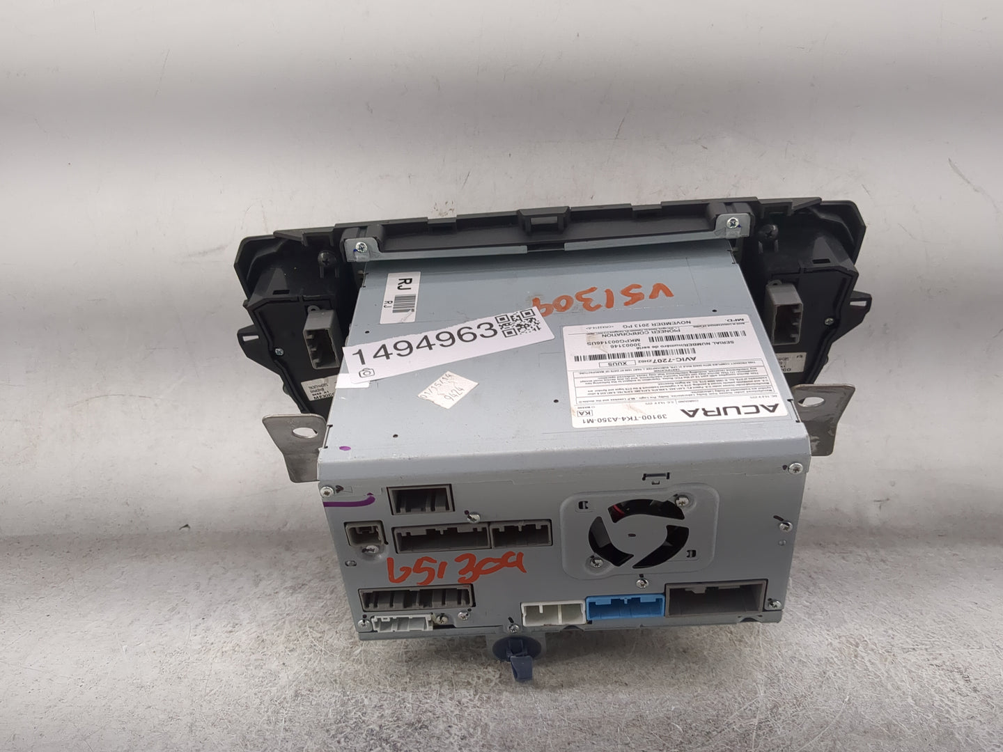 2013-2014 Acura Tl Radio AM FM Cd Player Receiver Replacement P/N:39100-TK4-A350-M1 AVIC-7207, 30003146 Fits Fits 2013 2014 