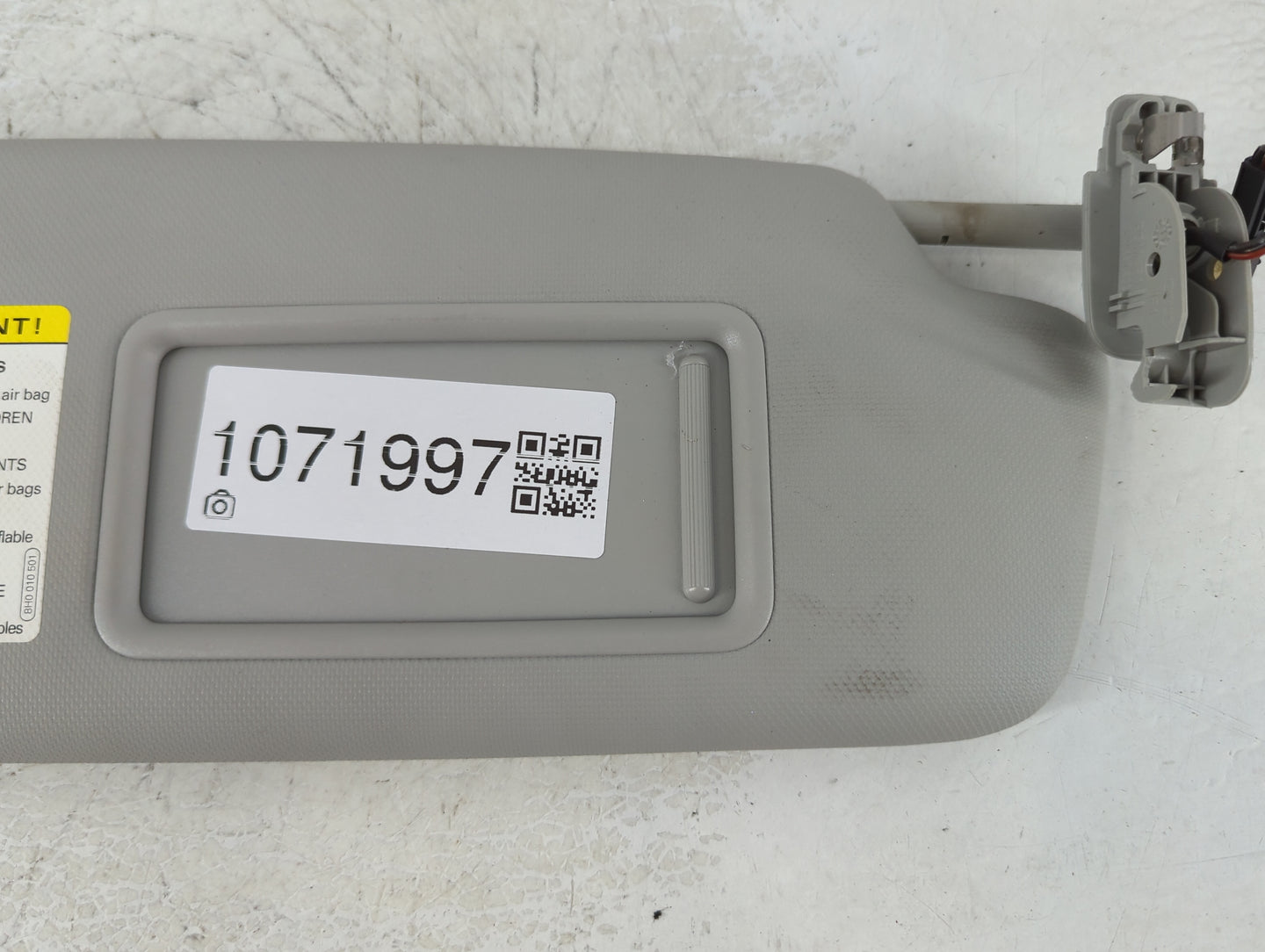 2013-2016 Audi A4 Sun Visor Shade Replacement Passenger Right Mirror Fits Fits 2013 2014 2015 2016 OEM Used Auto Parts - Oem